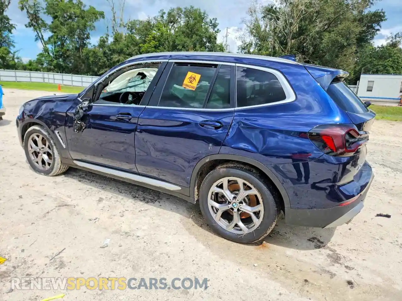 2 Photograph of a damaged car 5UX53DP00N9K32495 BMW X3 2022