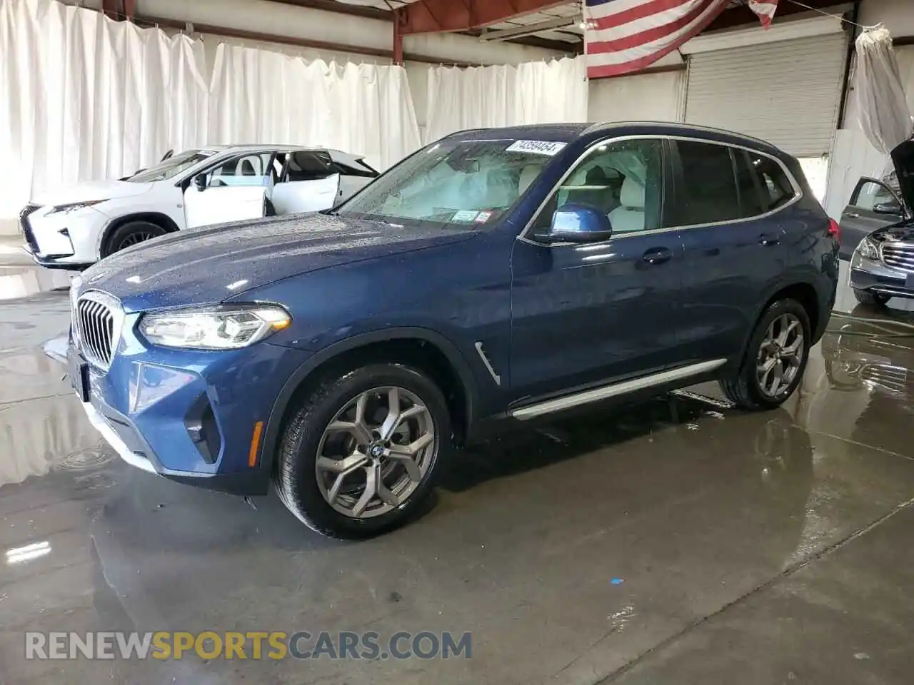 1 Photograph of a damaged car 5UX53DP00N9K41665 BMW X3 2022