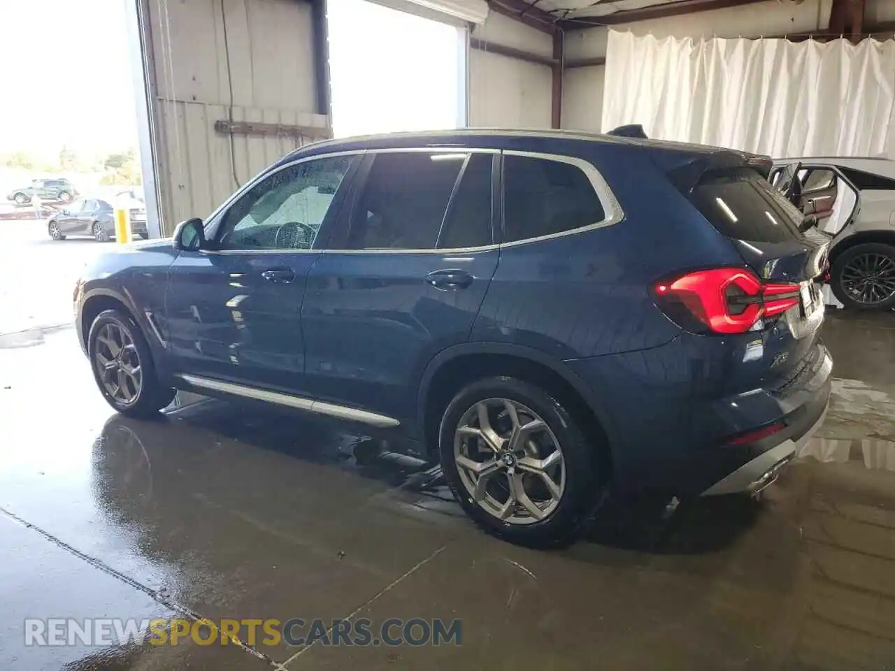 2 Photograph of a damaged car 5UX53DP00N9K41665 BMW X3 2022