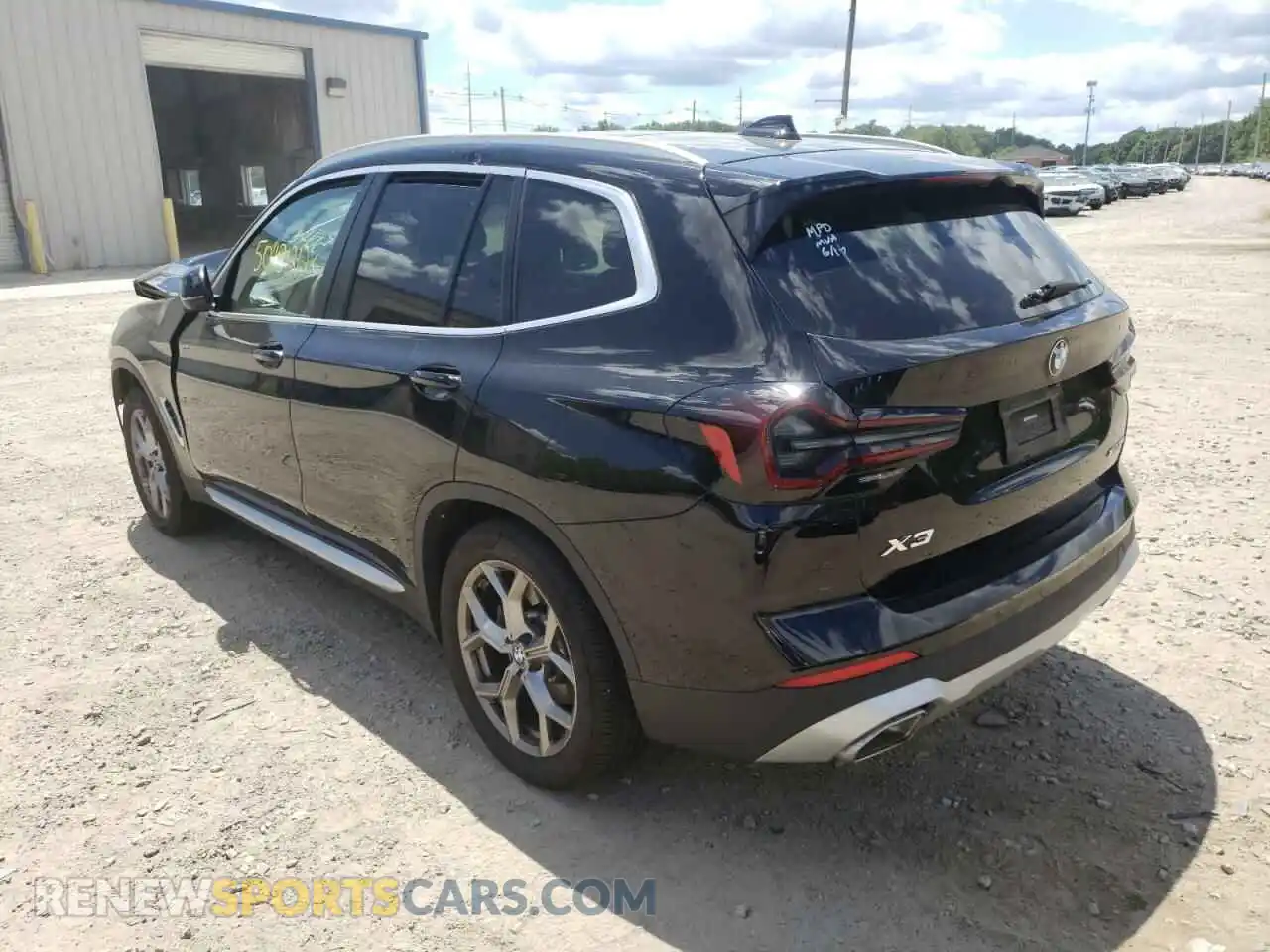 3 Photograph of a damaged car 5UX53DP00N9K97542 BMW X3 2022