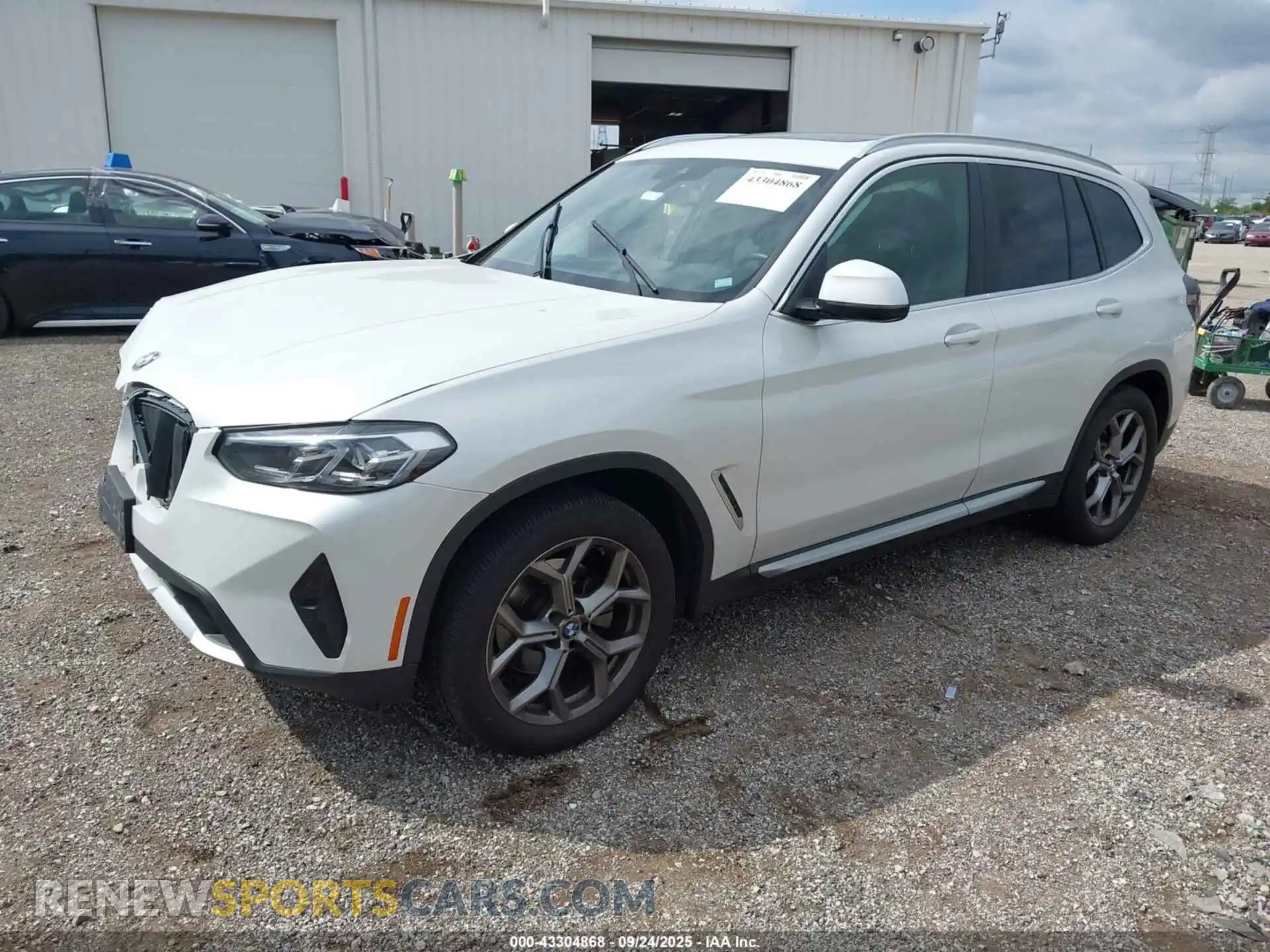 2 Photograph of a damaged car 5UX53DP00N9N11834 BMW X3 2022