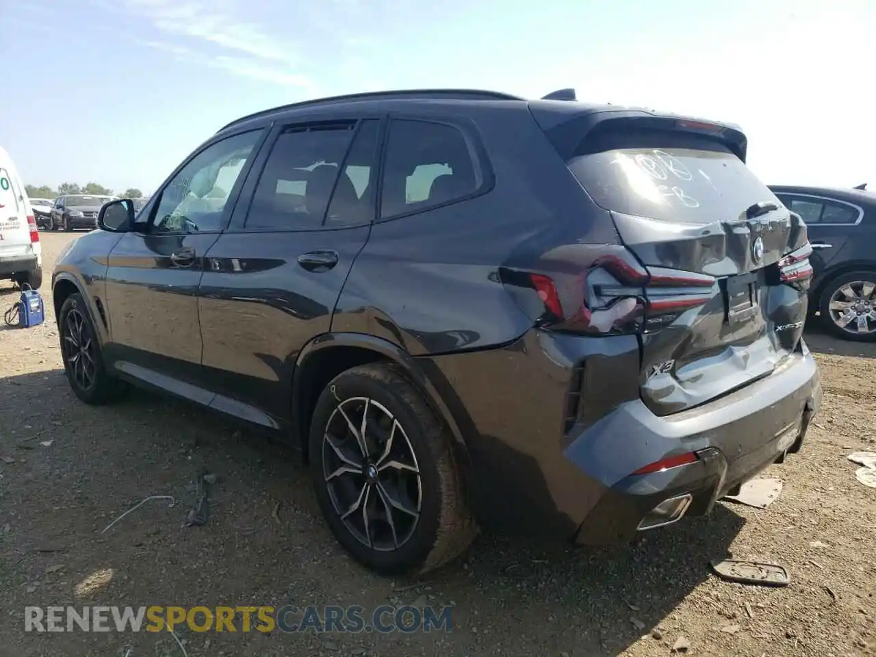 3 Photograph of a damaged car 5UX53DP00N9N12210 BMW X3 2022