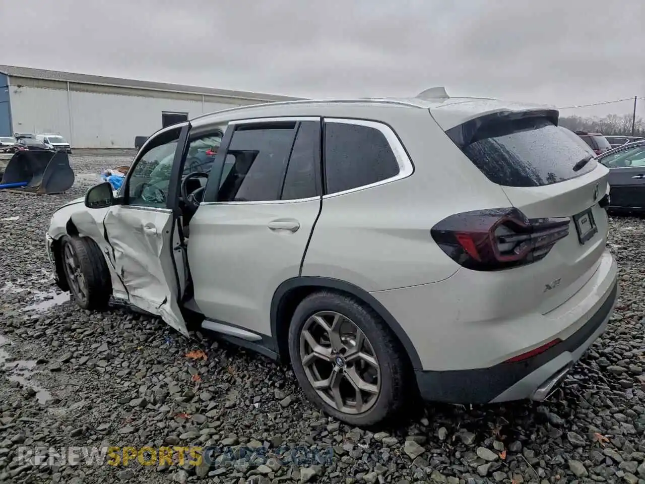 2 Photograph of a damaged car 5UX53DP01N9J36312 BMW X3 2022