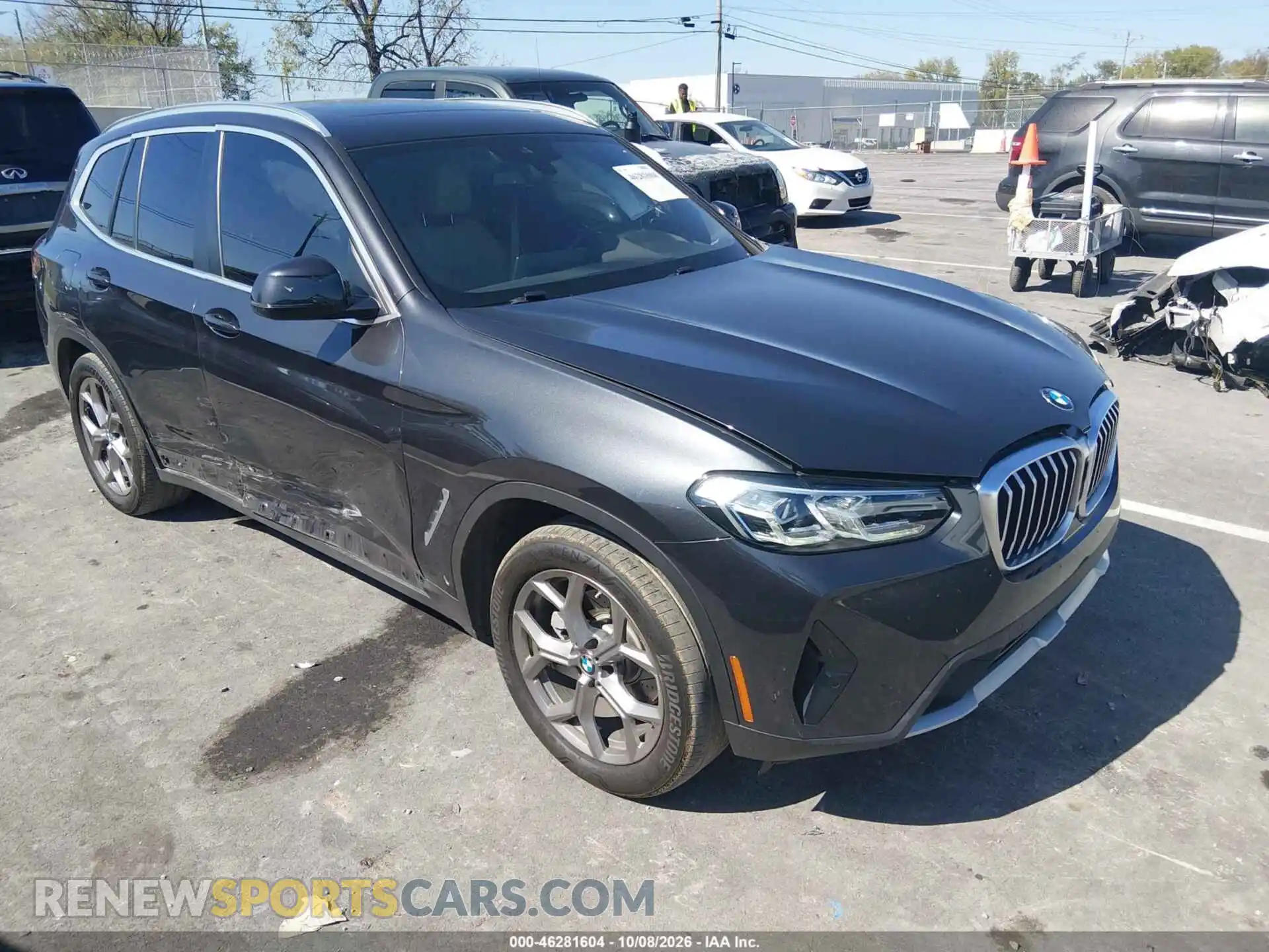 1 Photograph of a damaged car 5UX53DP01N9J74364 BMW X3 2022