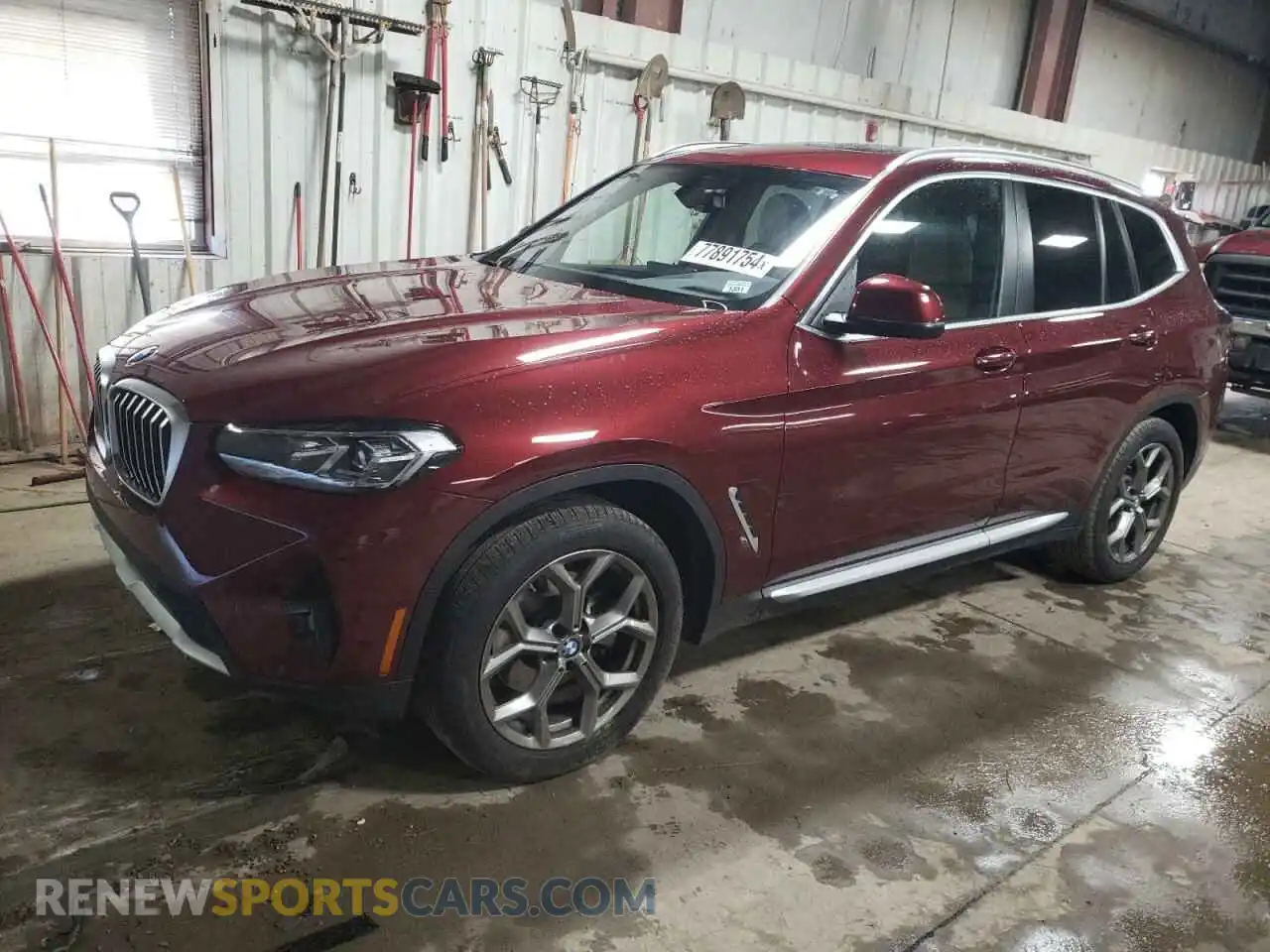 1 Photograph of a damaged car 5UX53DP01N9L32072 BMW X3 2022