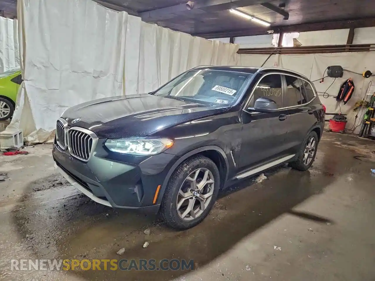 1 Photograph of a damaged car 5UX53DP01N9L89159 BMW X3 2022