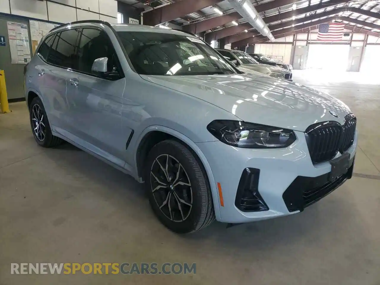 1 Photograph of a damaged car 5UX53DP02N9J31636 BMW X3 2022