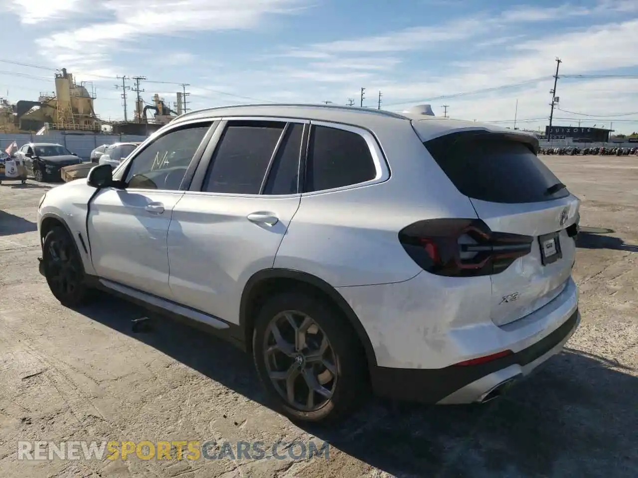 2 Photograph of a damaged car 5UX53DP02N9N28747 BMW X3 2022