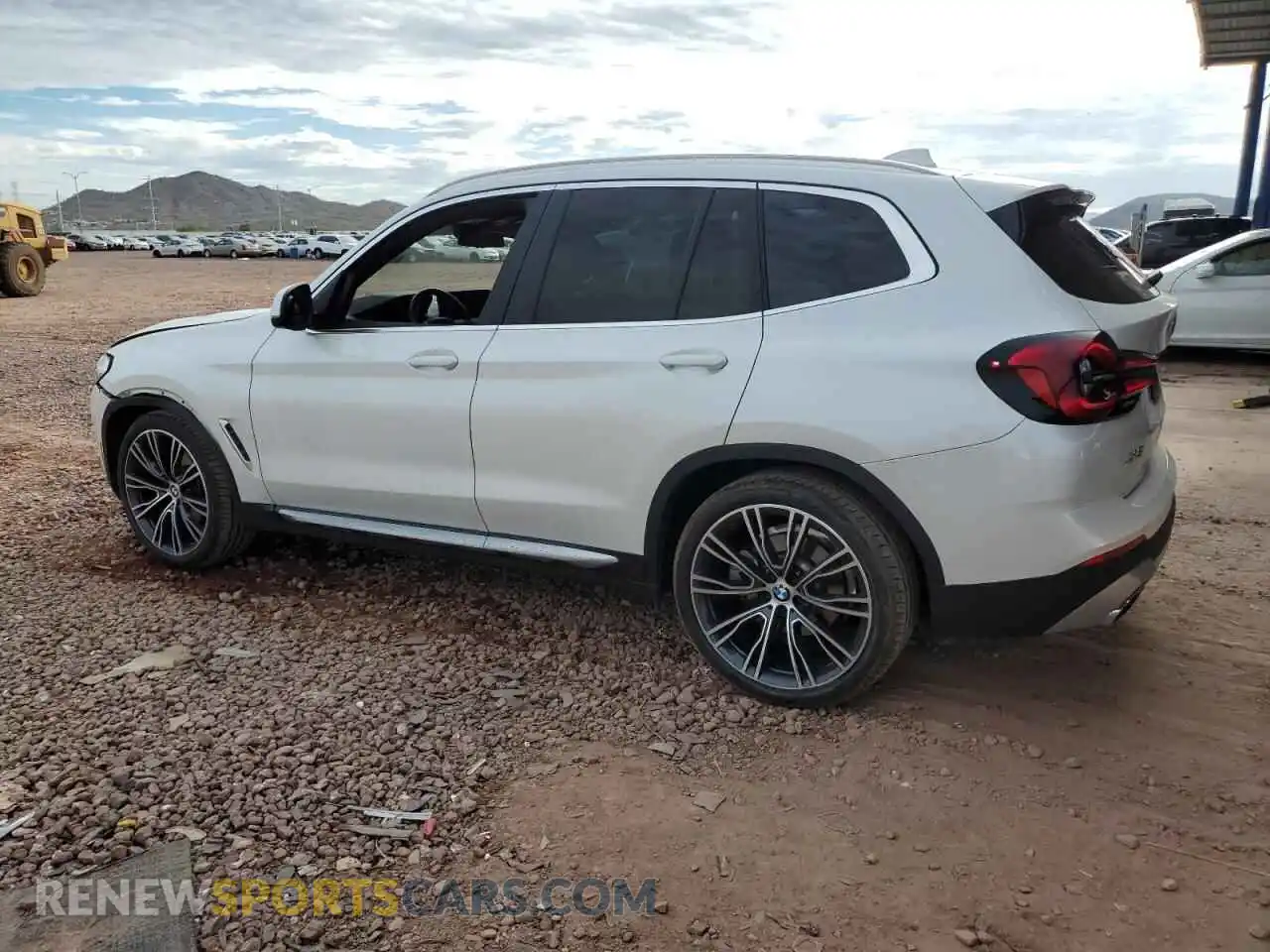 2 Photograph of a damaged car 5UX53DP02N9N47492 BMW X3 2022