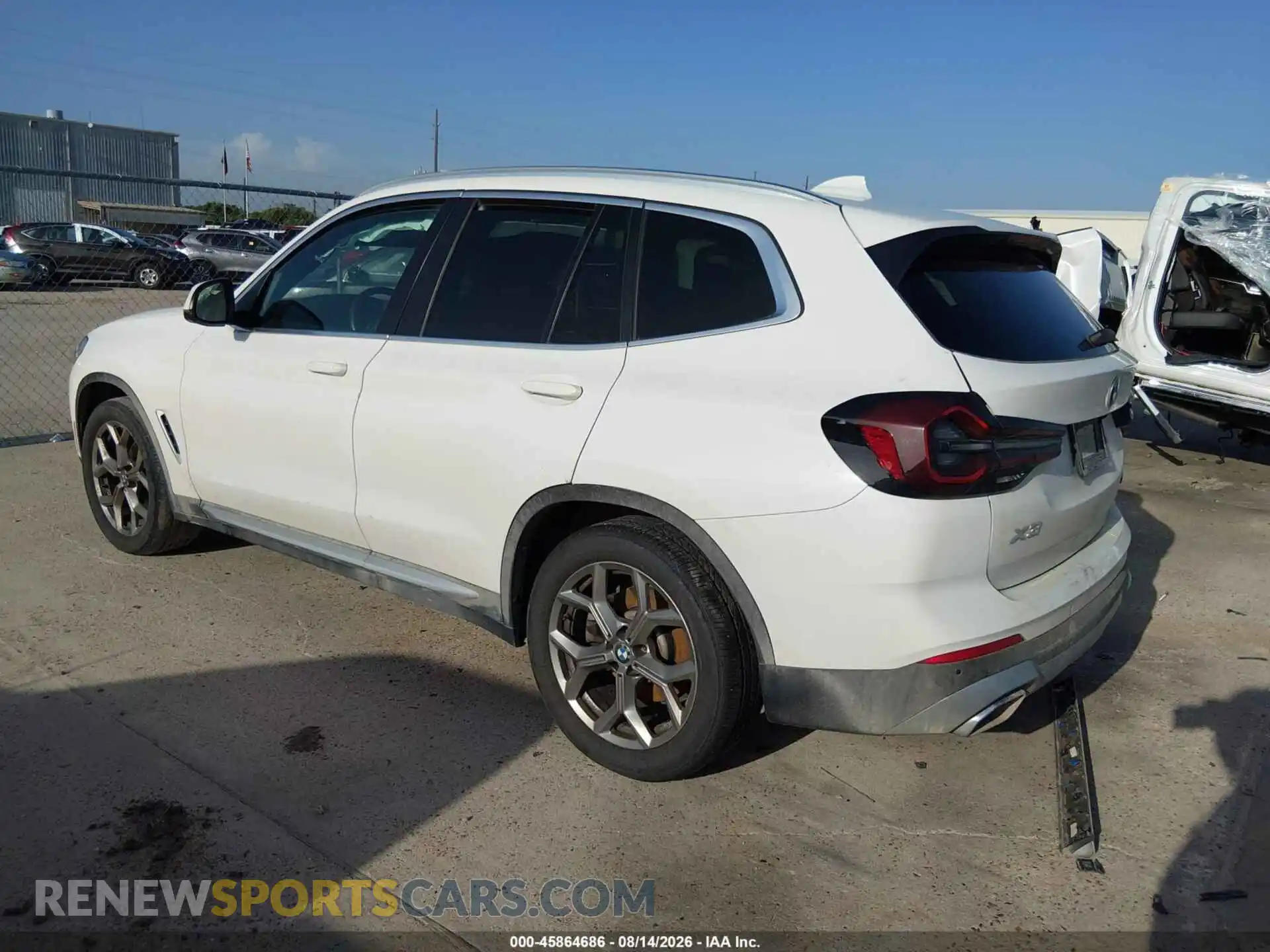 3 Photograph of a damaged car 5UX53DP03N9J31564 BMW X3 2022
