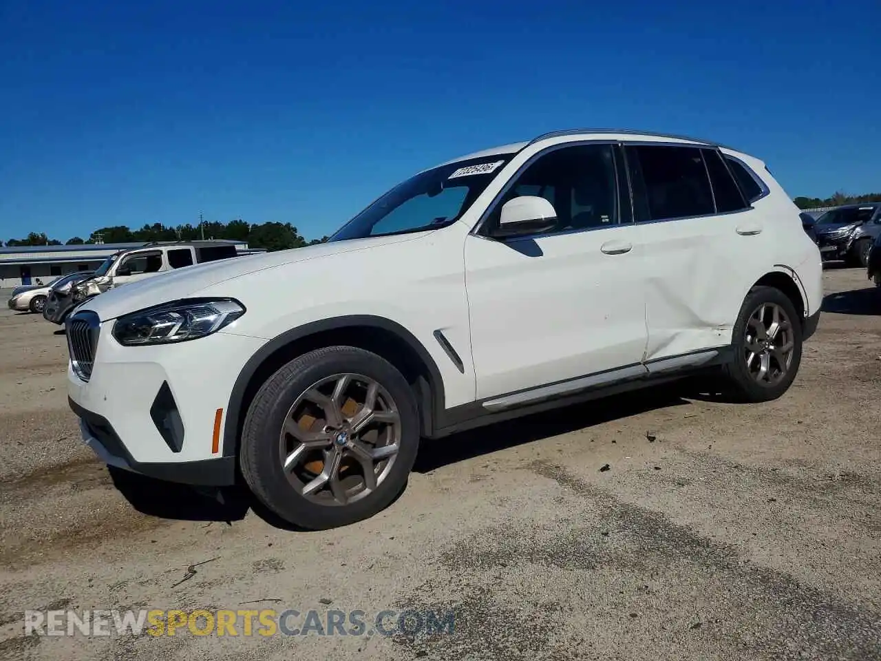 1 Photograph of a damaged car 5UX53DP03N9K58430 BMW X3 2022