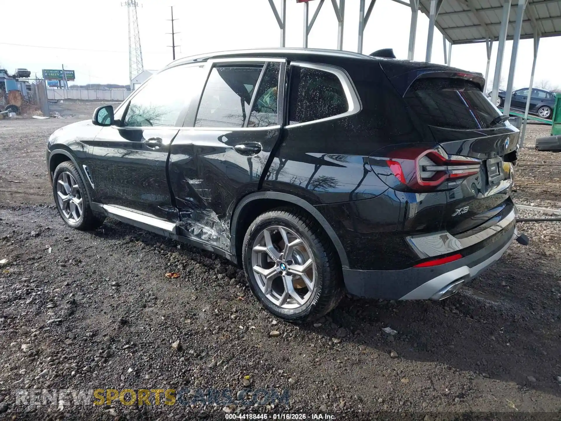 3 Photograph of a damaged car 5UX53DP03N9K67340 BMW X3 2022