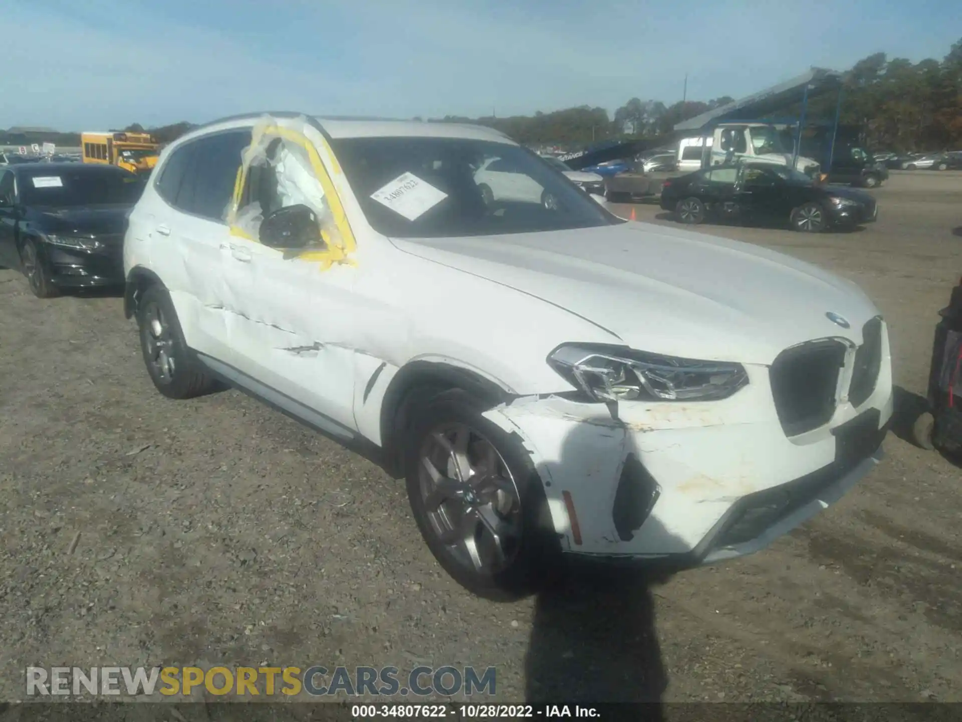 1 Photograph of a damaged car 5UX53DP03N9K87510 BMW X3 2022