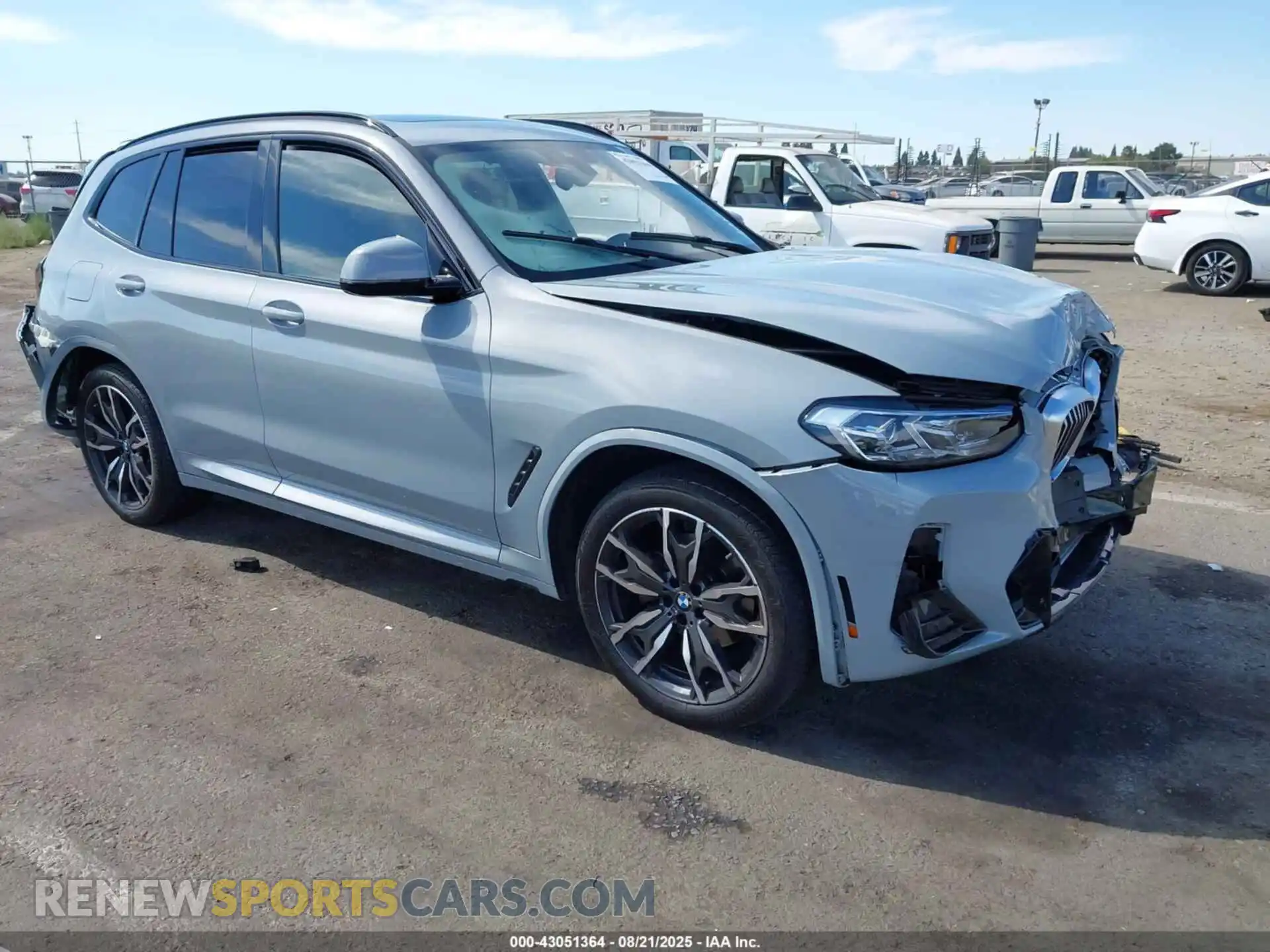 1 Photograph of a damaged car 5UX53DP03N9K87748 BMW X3 2022
