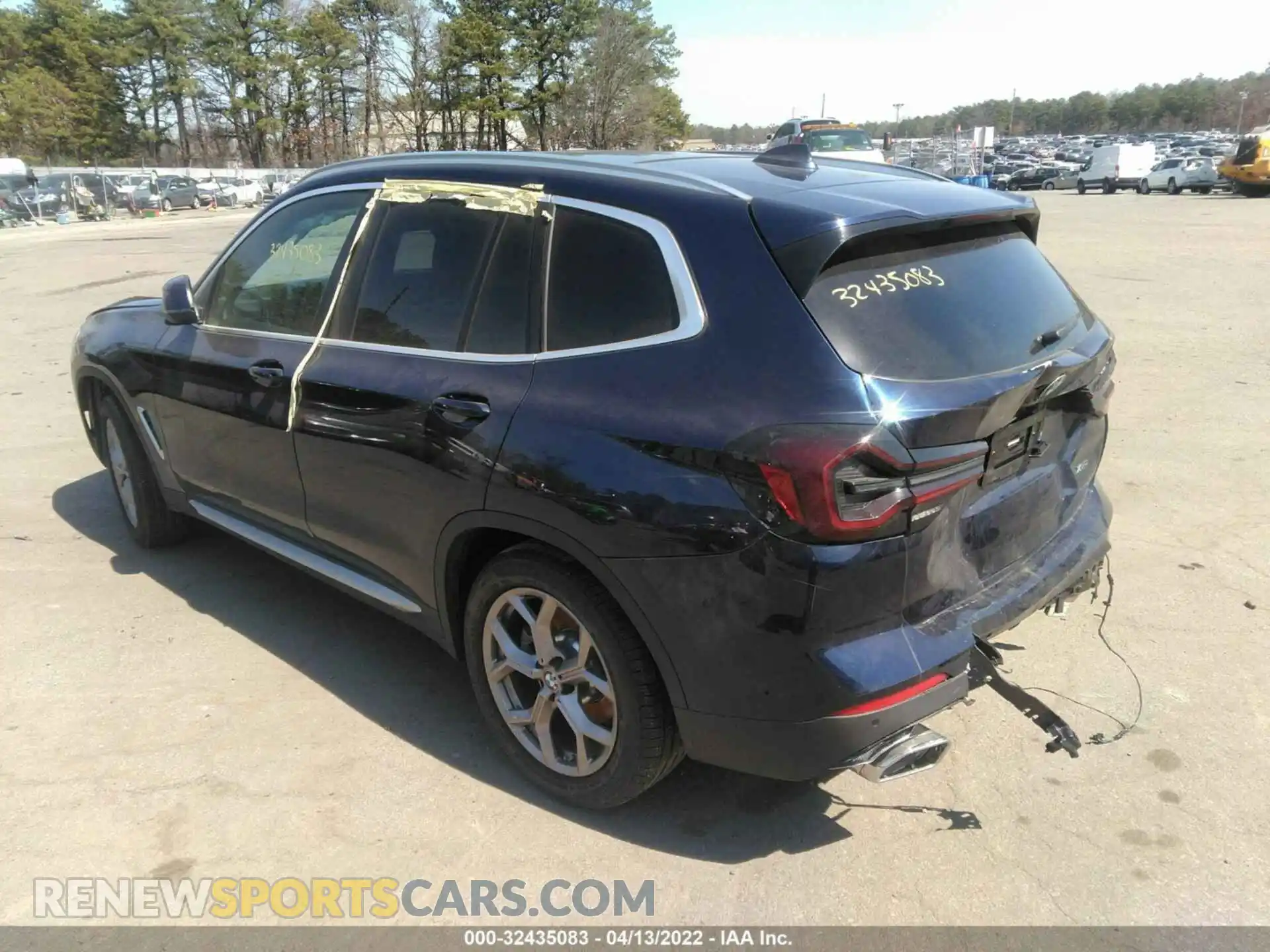 3 Photograph of a damaged car 5UX53DP03N9K92464 BMW X3 2022