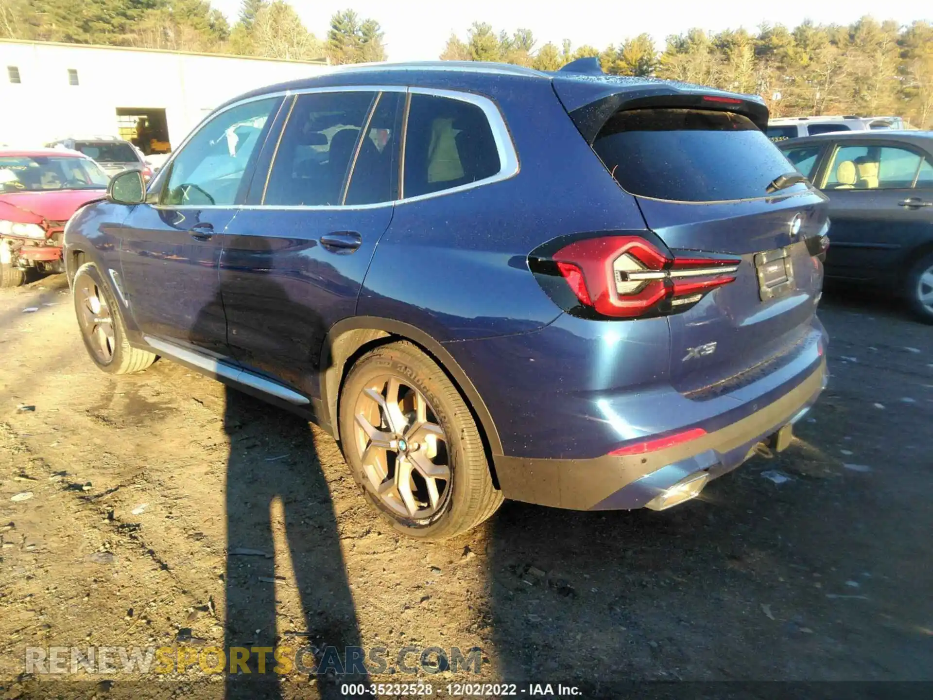 3 Photograph of a damaged car 5UX53DP03N9L33613 BMW X3 2022