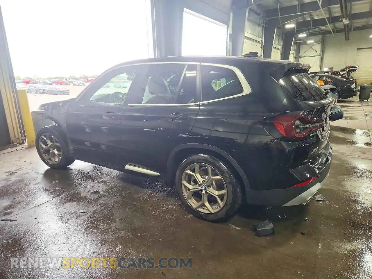 2 Photograph of a damaged car 5UX53DP03N9L44174 BMW X3 2022