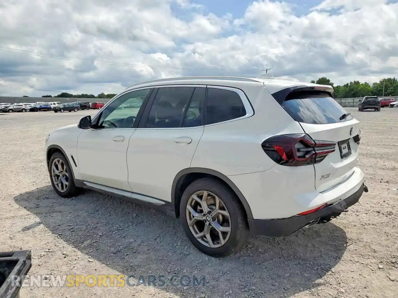 2 Photograph of a damaged car 5UX53DP03N9M81292 BMW X3 2022
