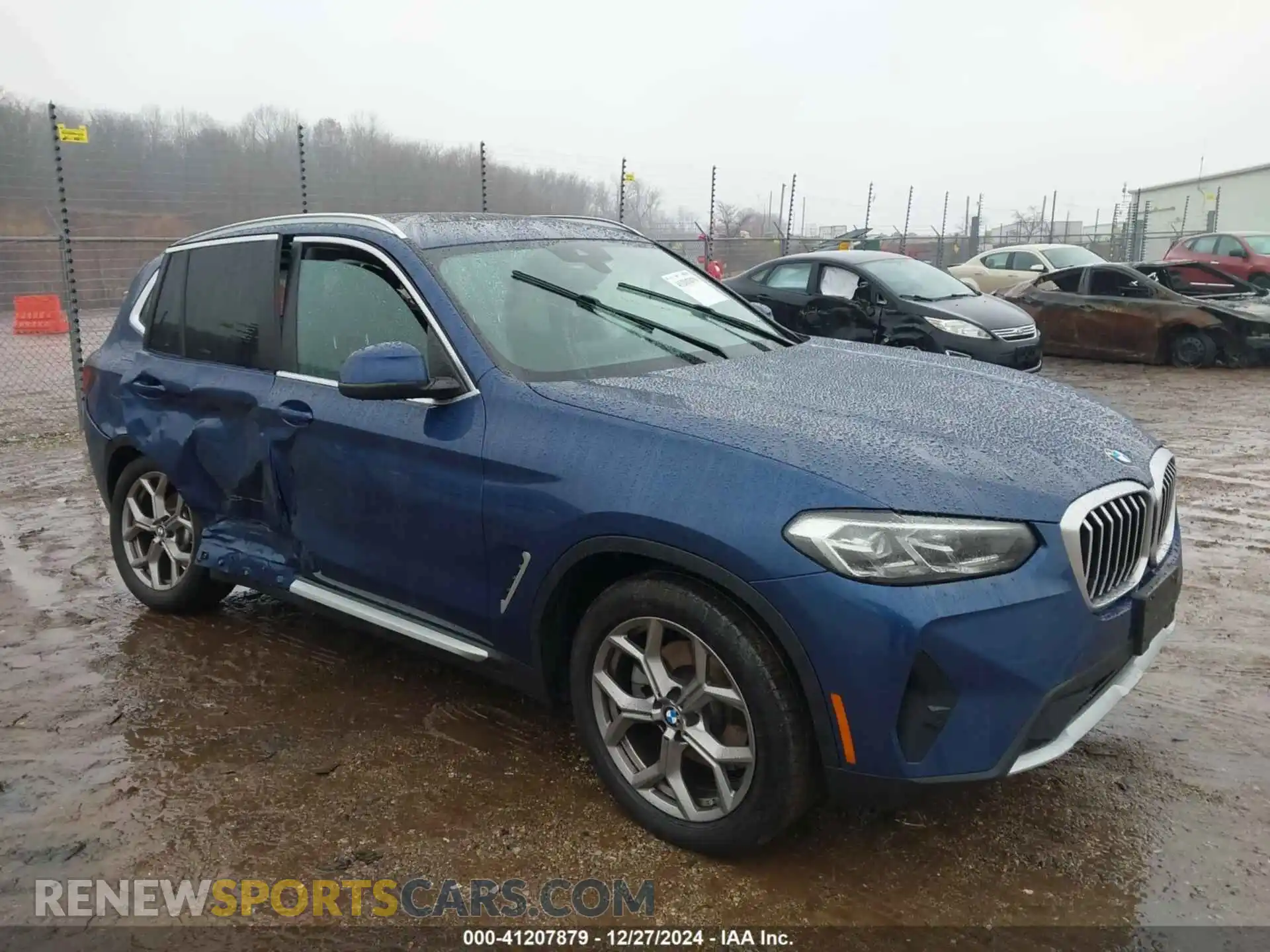1 Photograph of a damaged car 5UX53DP04N9K41846 BMW X3 2022