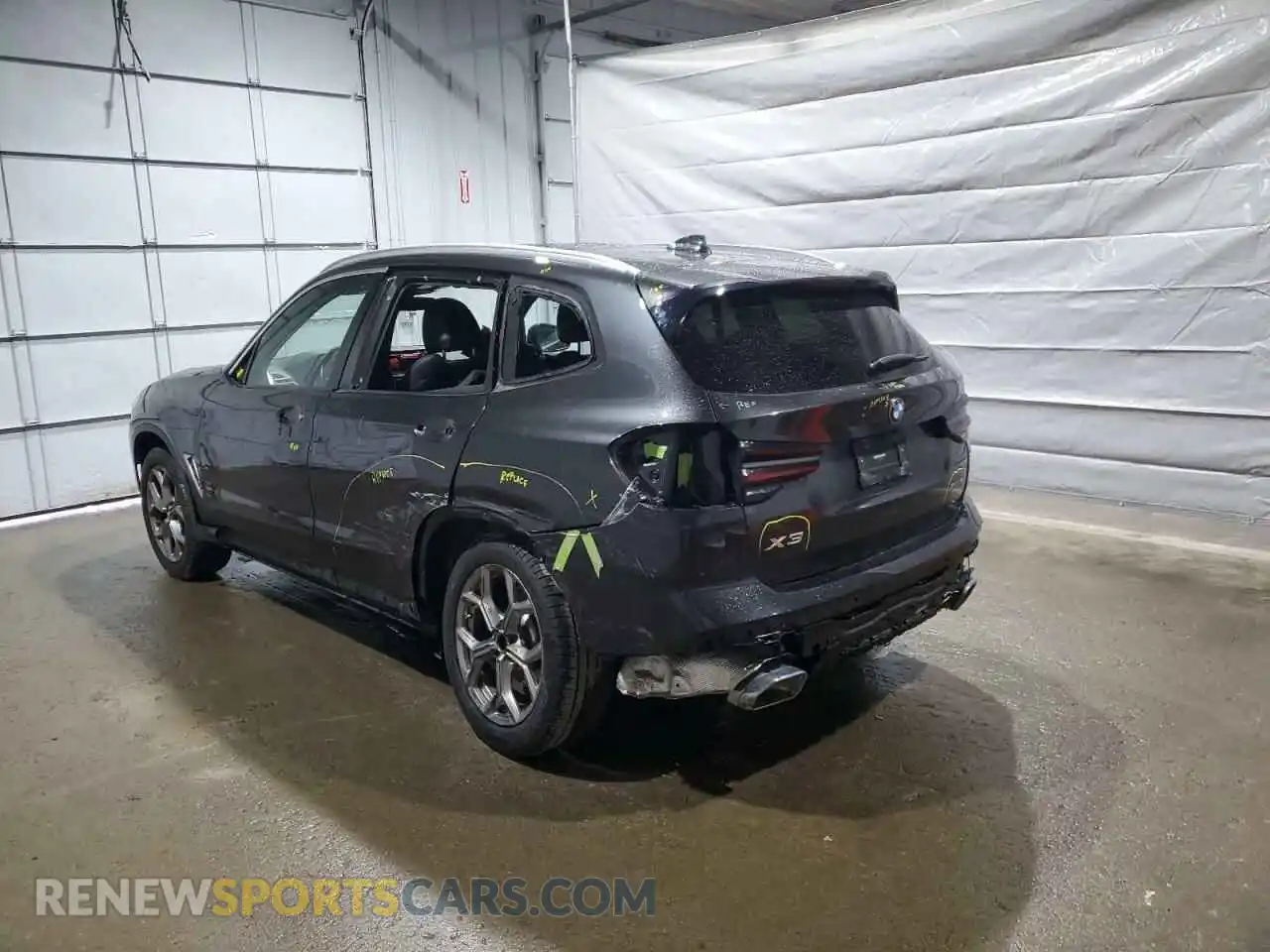2 Photograph of a damaged car 5UX53DP04N9K58291 BMW X3 2022