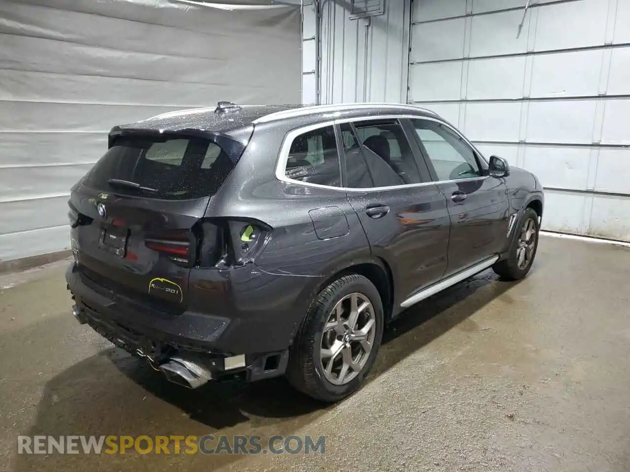 3 Photograph of a damaged car 5UX53DP04N9K58291 BMW X3 2022