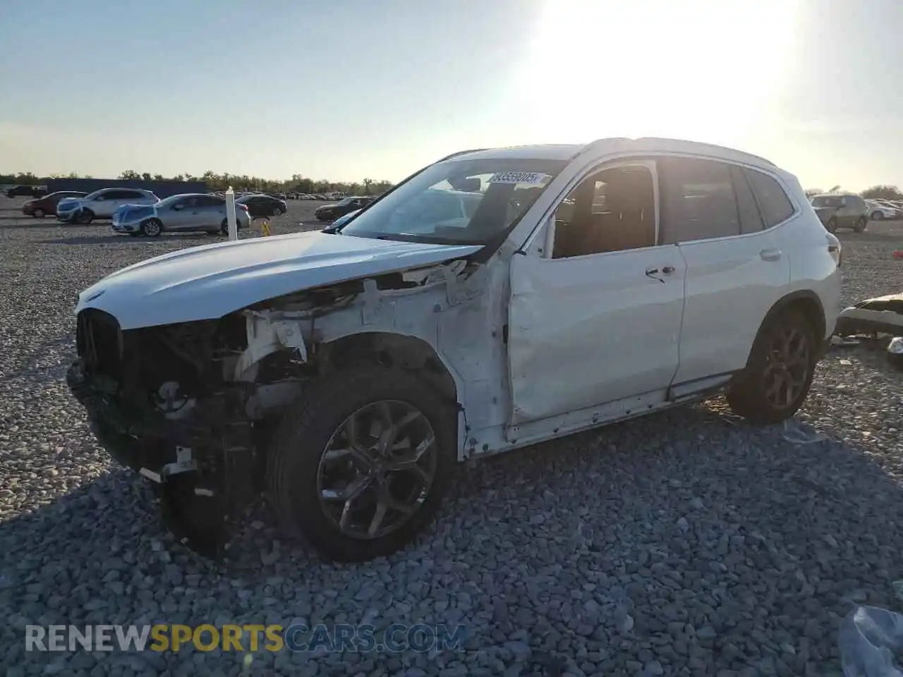 1 Photograph of a damaged car 5UX53DP04N9K96975 BMW X3 2022