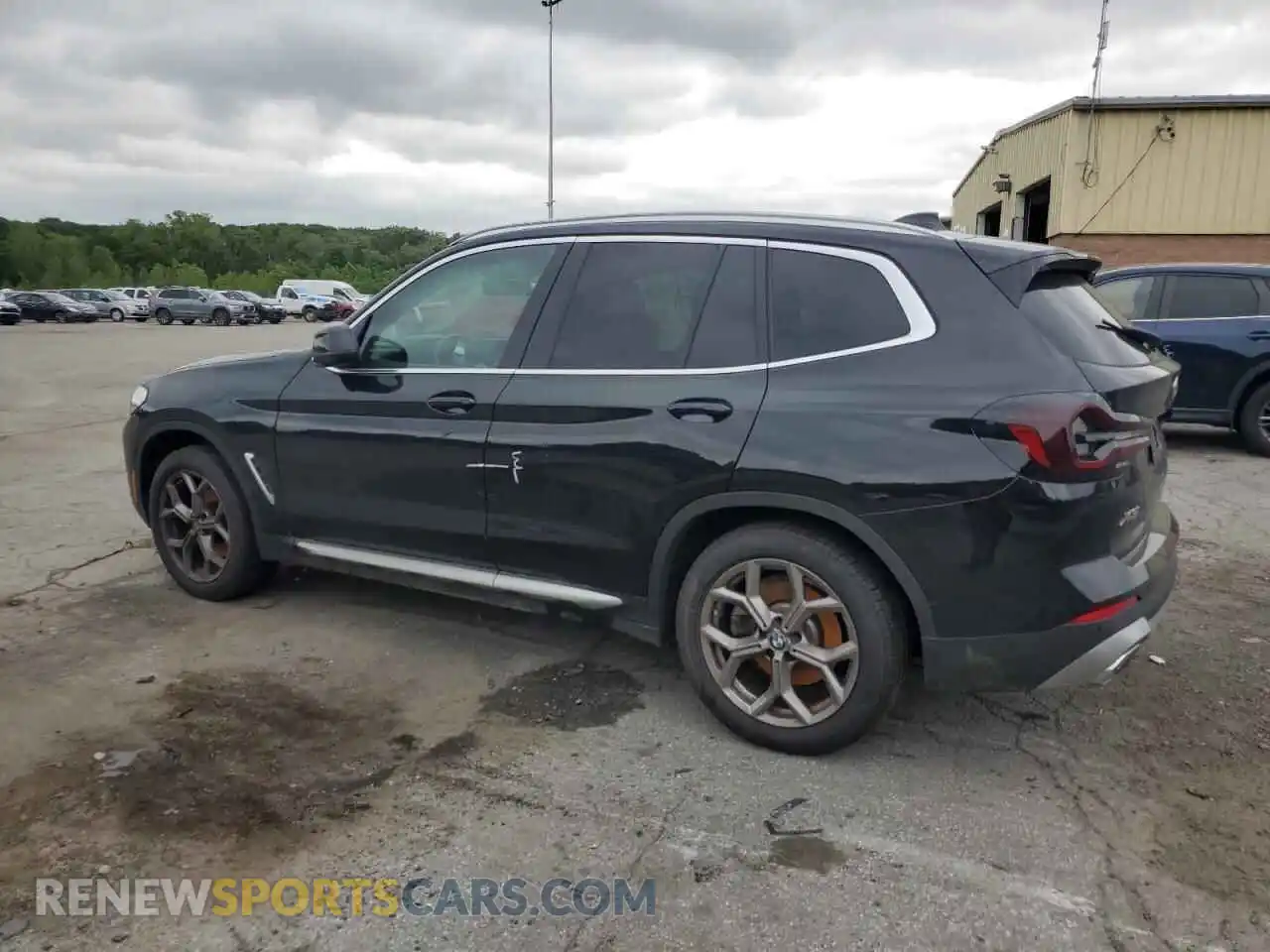 2 Photograph of a damaged car 5UX53DP04N9N36641 BMW X3 2022