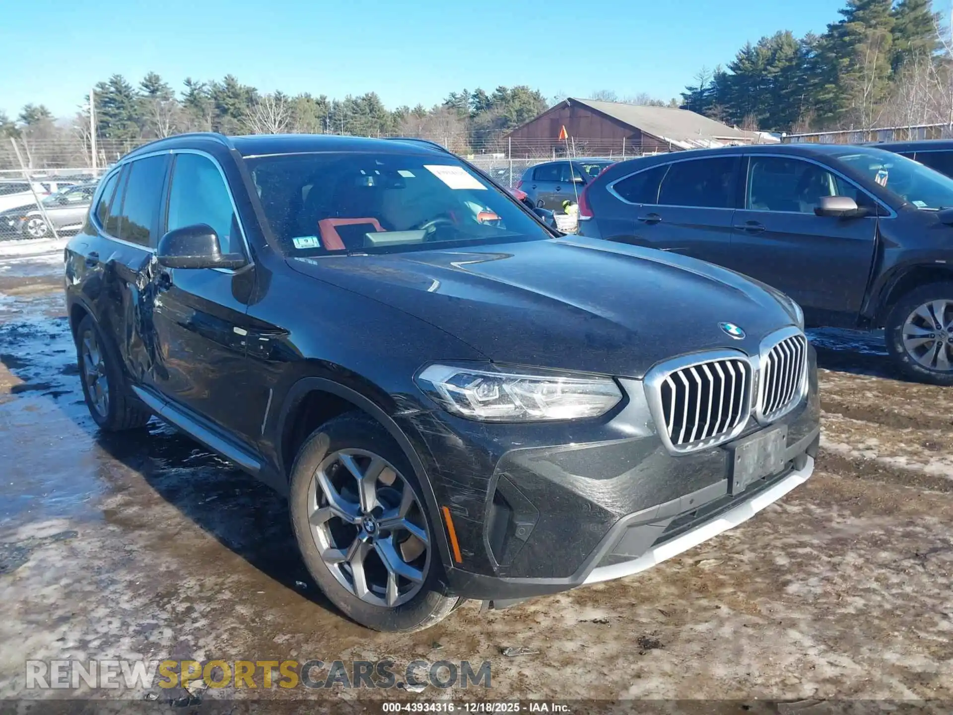 1 Photograph of a damaged car 5UX53DP05N9J40458 BMW X3 2022