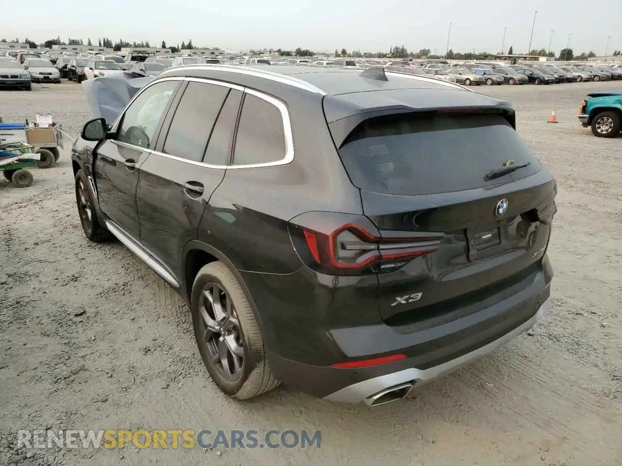 3 Photograph of a damaged car 5UX53DP05N9J71760 BMW X3 2022