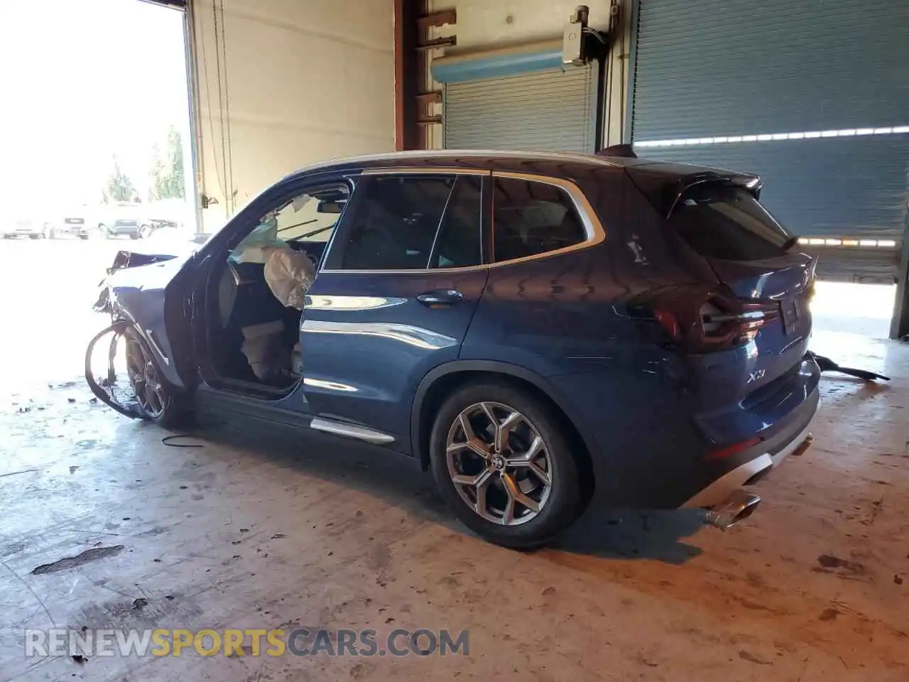 2 Photograph of a damaged car 5UX53DP05N9M35981 BMW X3 2022