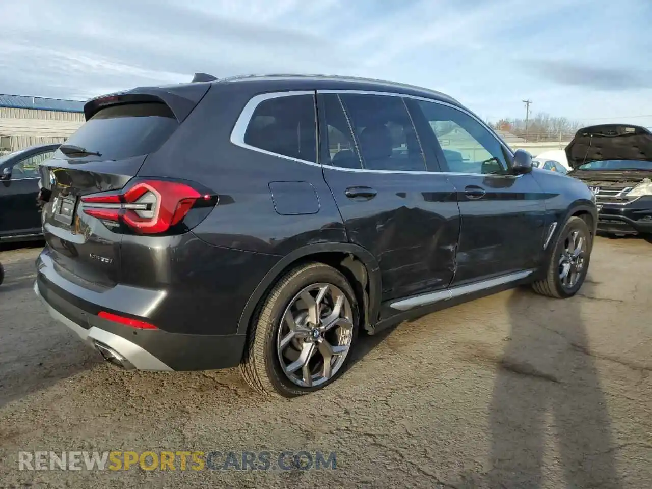 3 Photograph of a damaged car 5UX53DP05N9M63148 BMW X3 2022