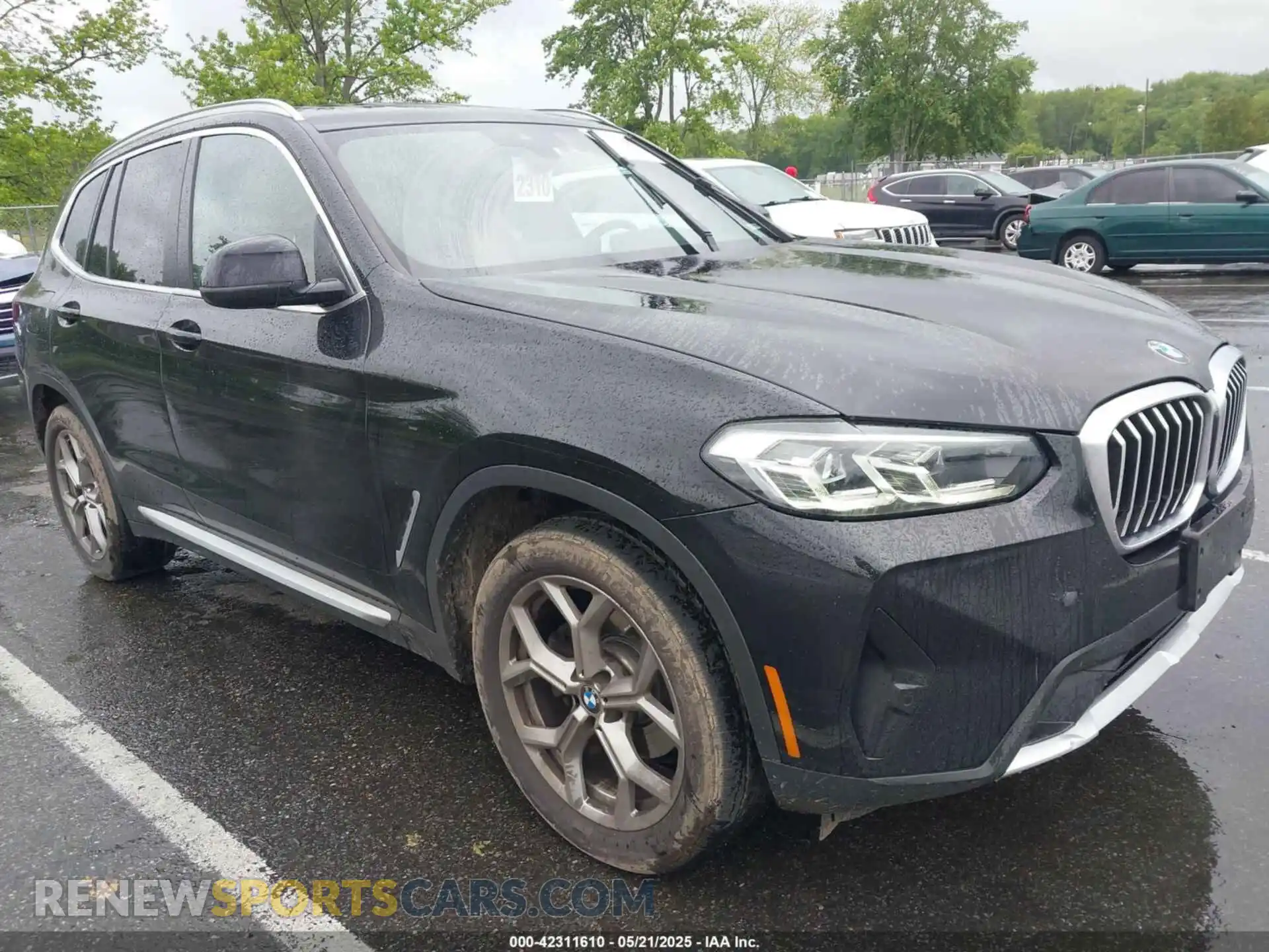 1 Photograph of a damaged car 5UX53DP06N9J37455 BMW X3 2022