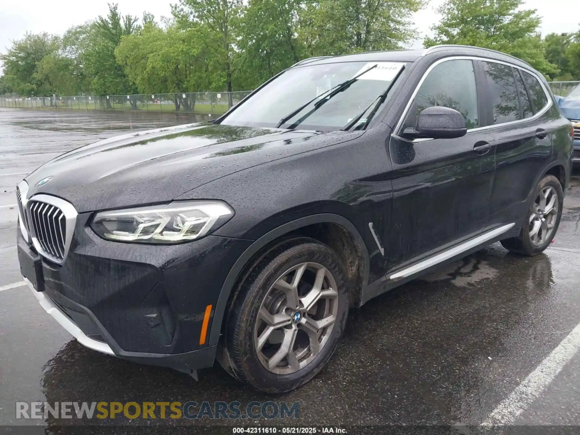 2 Photograph of a damaged car 5UX53DP06N9J37455 BMW X3 2022