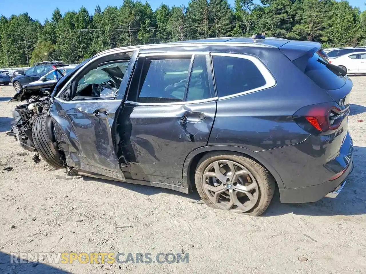 2 Photograph of a damaged car 5UX53DP06N9K69437 BMW X3 2022