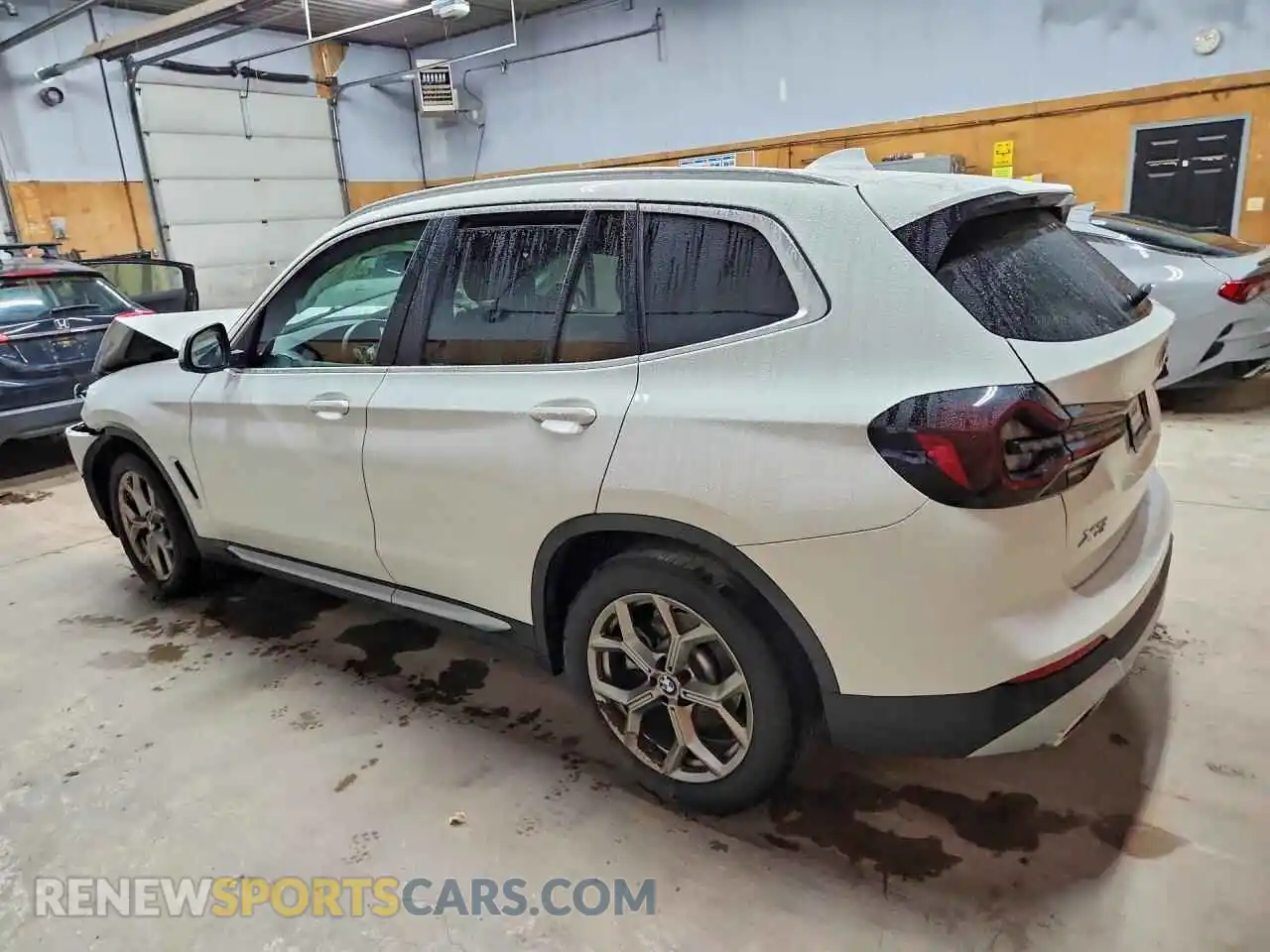 2 Photograph of a damaged car 5UX53DP06N9M92772 BMW X3 2022