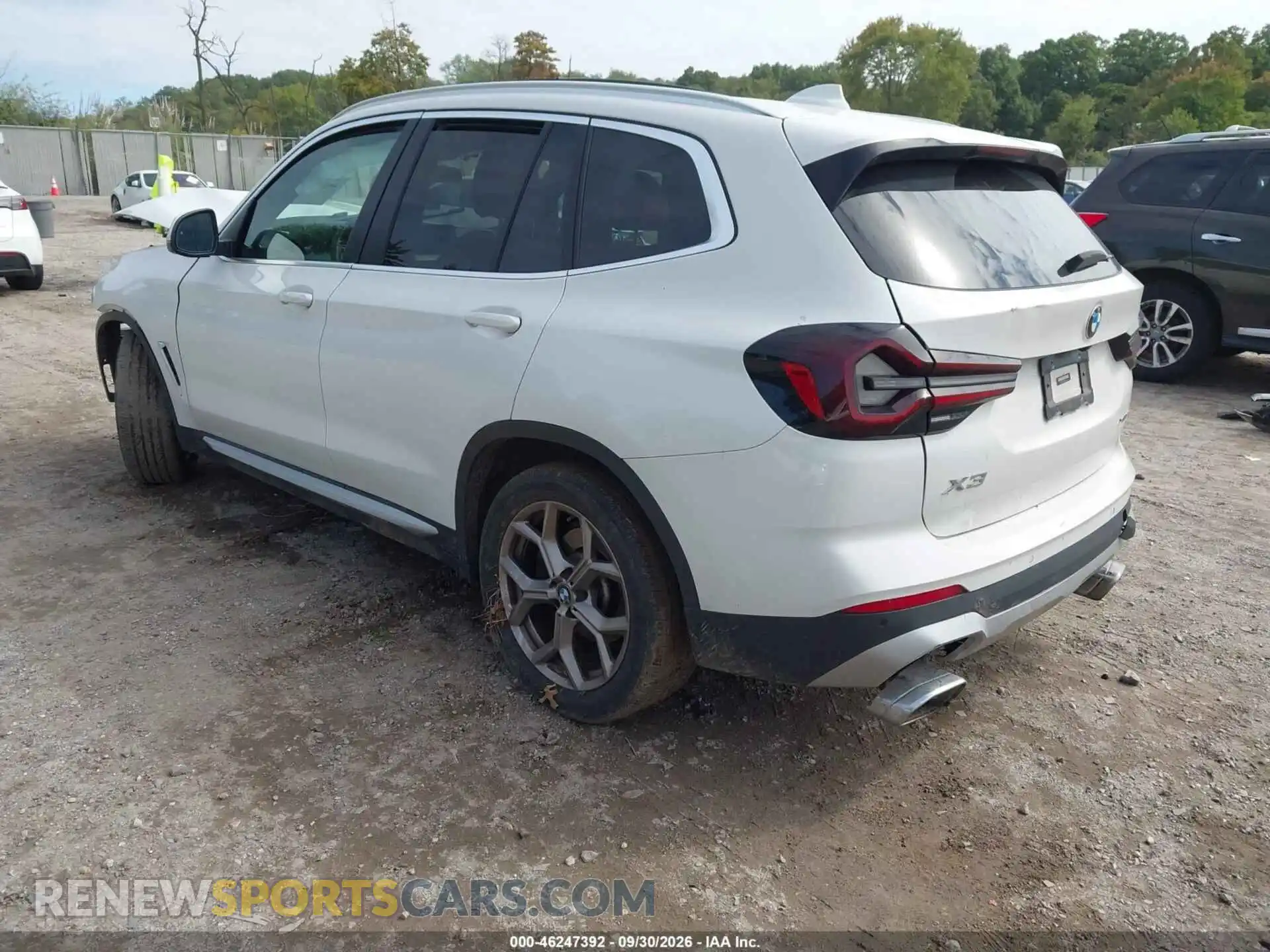 3 Photograph of a damaged car 5UX53DP06N9N10493 BMW X3 2022