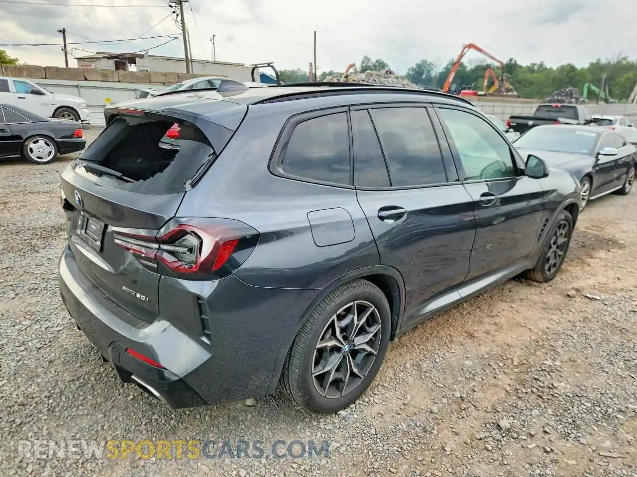 3 Photograph of a damaged car 5UX53DP06N9N12101 BMW X3 2022