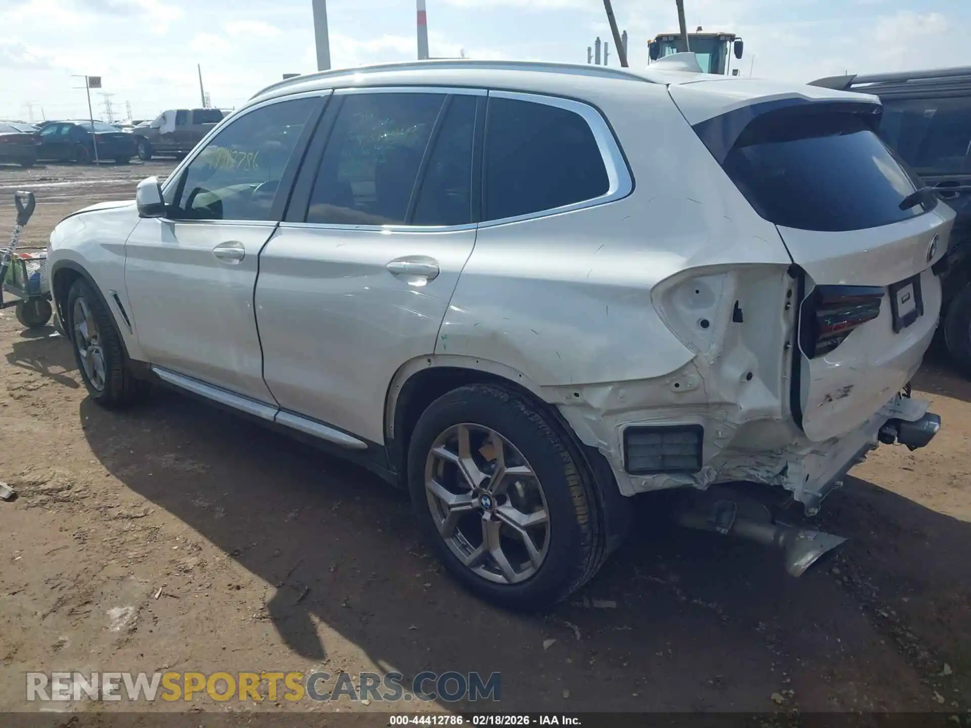 3 Photograph of a damaged car 5UX53DP07N9J57861 BMW X3 2022