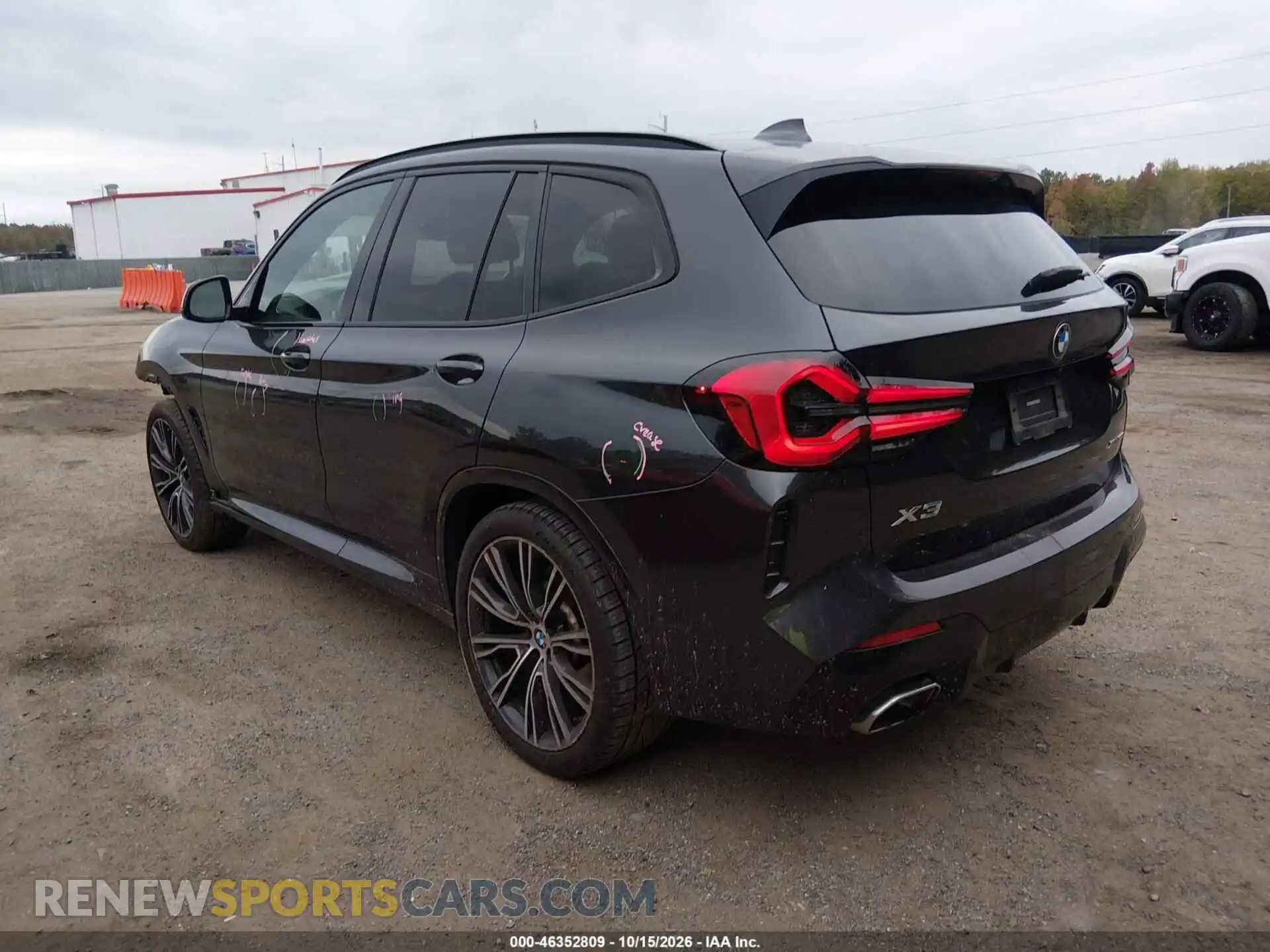 3 Photograph of a damaged car 5UX53DP07N9K59774 BMW X3 2022