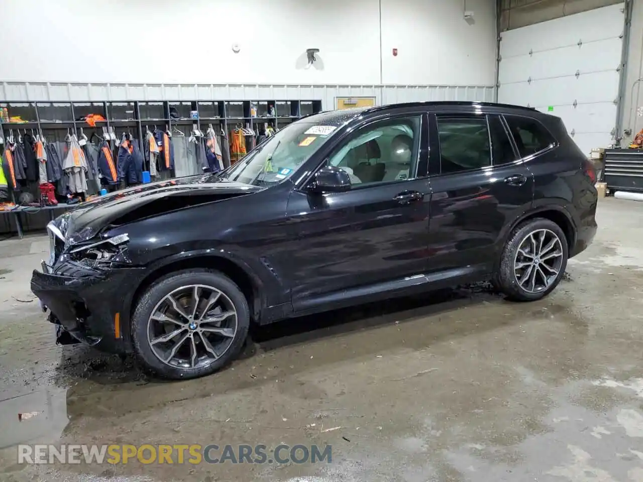 1 Photograph of a damaged car 5UX53DP07N9L47157 BMW X3 2022