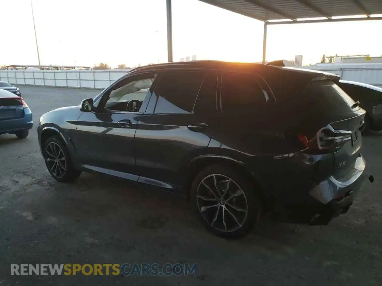 2 Photograph of a damaged car 5UX53DP07N9L96813 BMW X3 2022