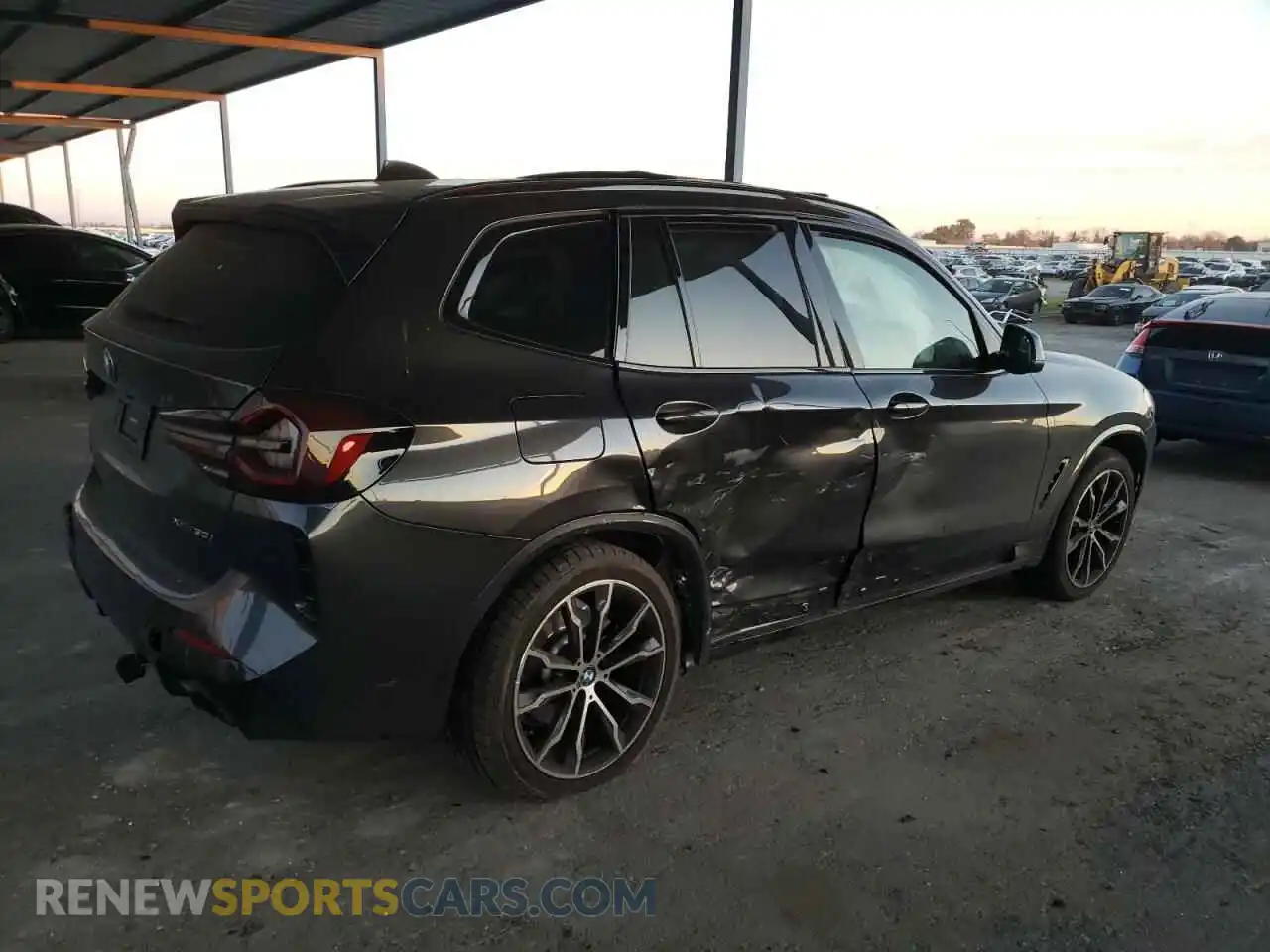3 Photograph of a damaged car 5UX53DP07N9L96813 BMW X3 2022