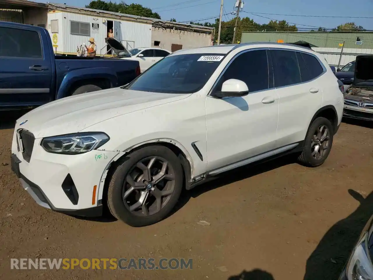 1 Photograph of a damaged car 5UX53DP07N9L96844 BMW X3 2022