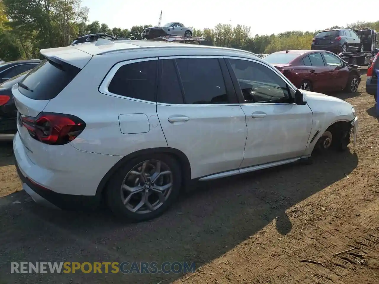 3 Photograph of a damaged car 5UX53DP07N9L96844 BMW X3 2022