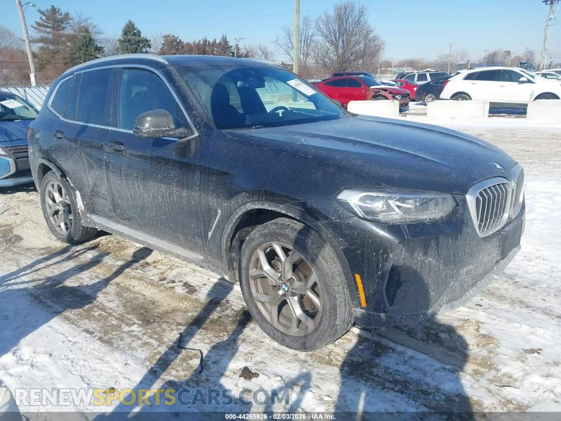1 Photograph of a damaged car 5UX53DP07N9N10549 BMW X3 2022