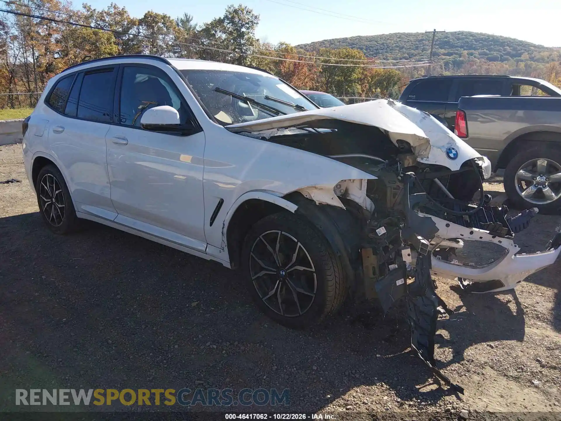 1 Photograph of a damaged car 5UX53DP07N9N28971 BMW X3 2022