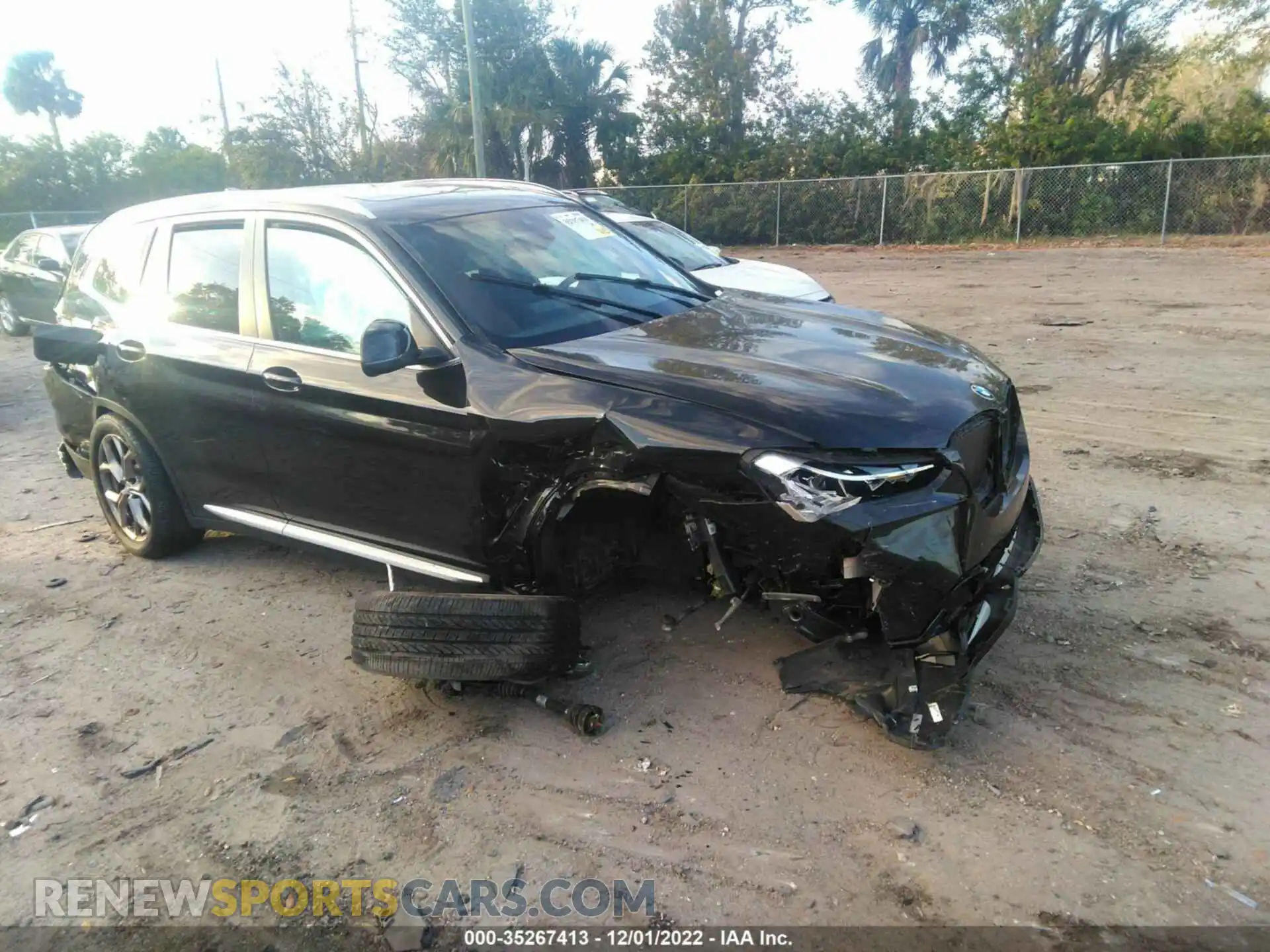 1 Photograph of a damaged car 5UX53DP08N9J37330 BMW X3 2022