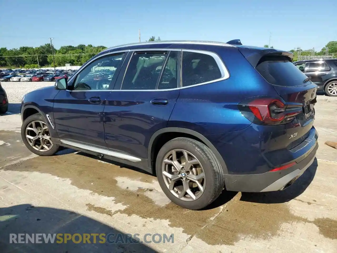 2 Photograph of a damaged car 5UX53DP08N9K82593 BMW X3 2022