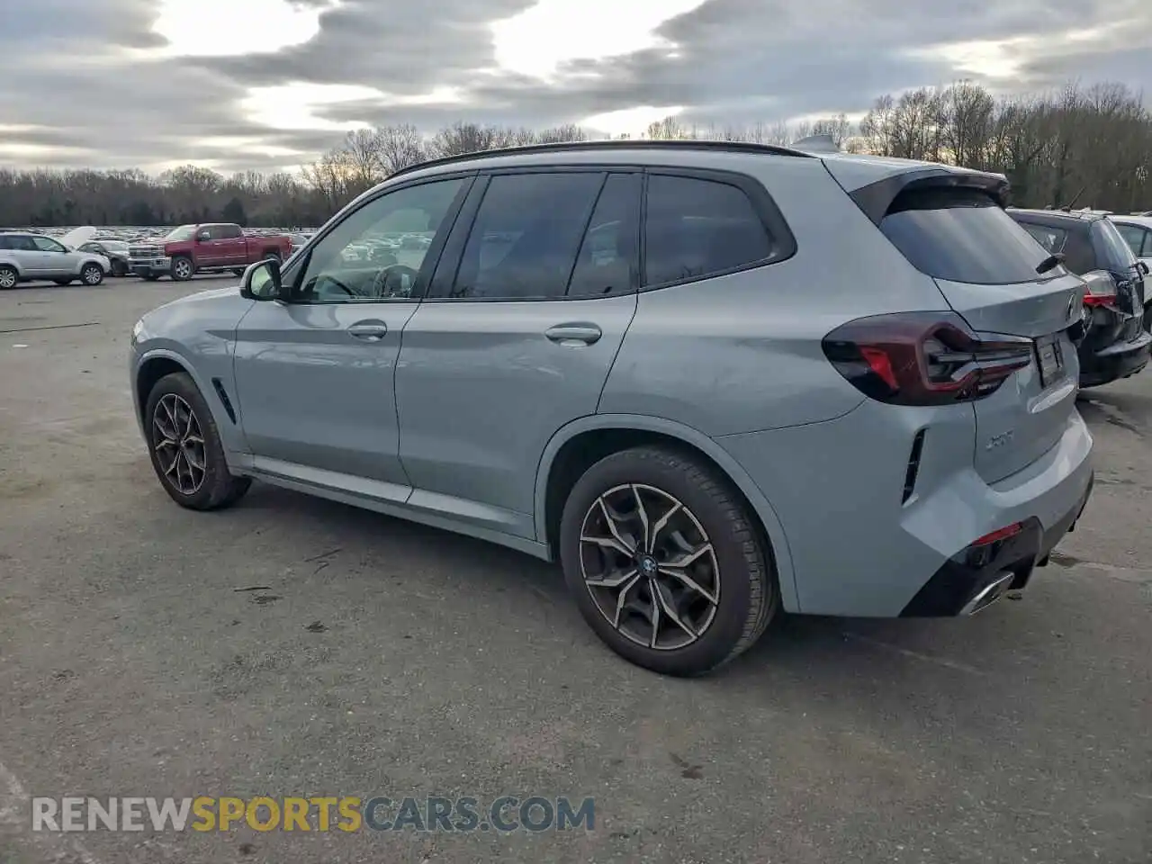 2 Photograph of a damaged car 5UX53DP08N9N08728 BMW X3 2022