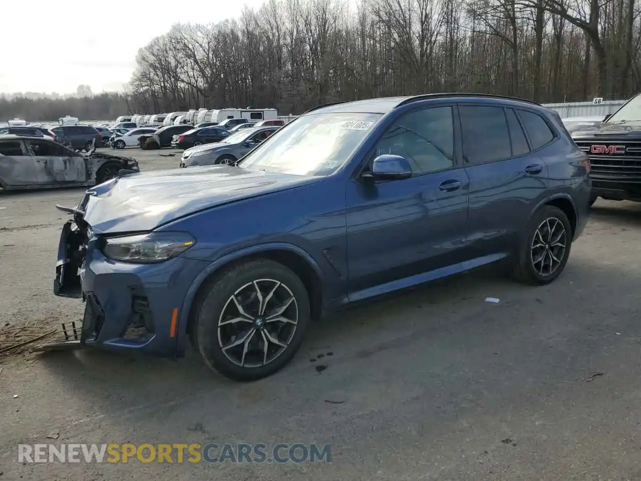 1 Photograph of a damaged car 5UX53DP08N9N42135 BMW X3 2022